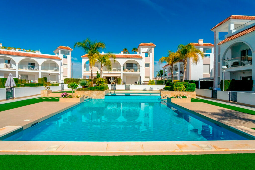 Penthouse Dona Pepa Alicante - image 33