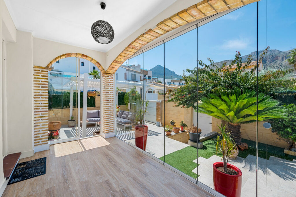 Detached Villa Polop Alicante - image 33