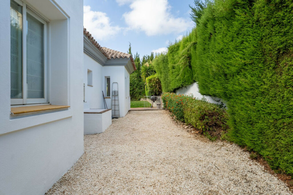 Detached Villa Coín Málaga - image 33