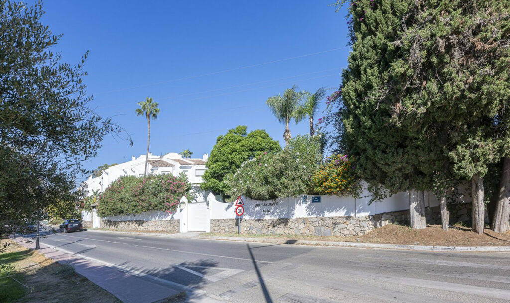 Semi-Detached House Nueva Andalucía Málaga - image 33