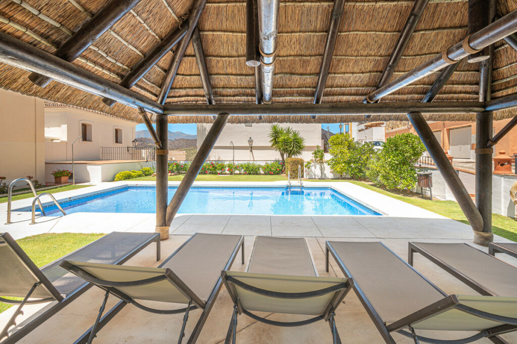 Townhouse Benahavís Málaga - image 33
