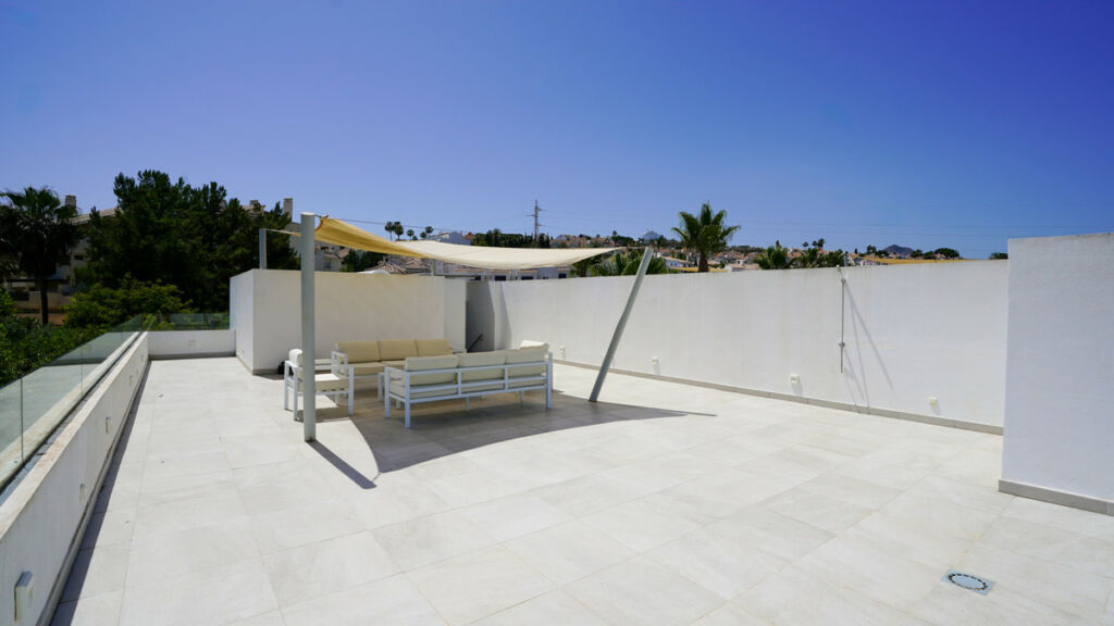 Detached Villa El Paraiso Málaga - image 33