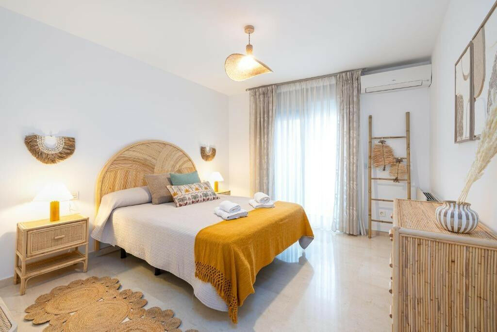 Middle Floor Apartment Fuengirola Málaga - image 33