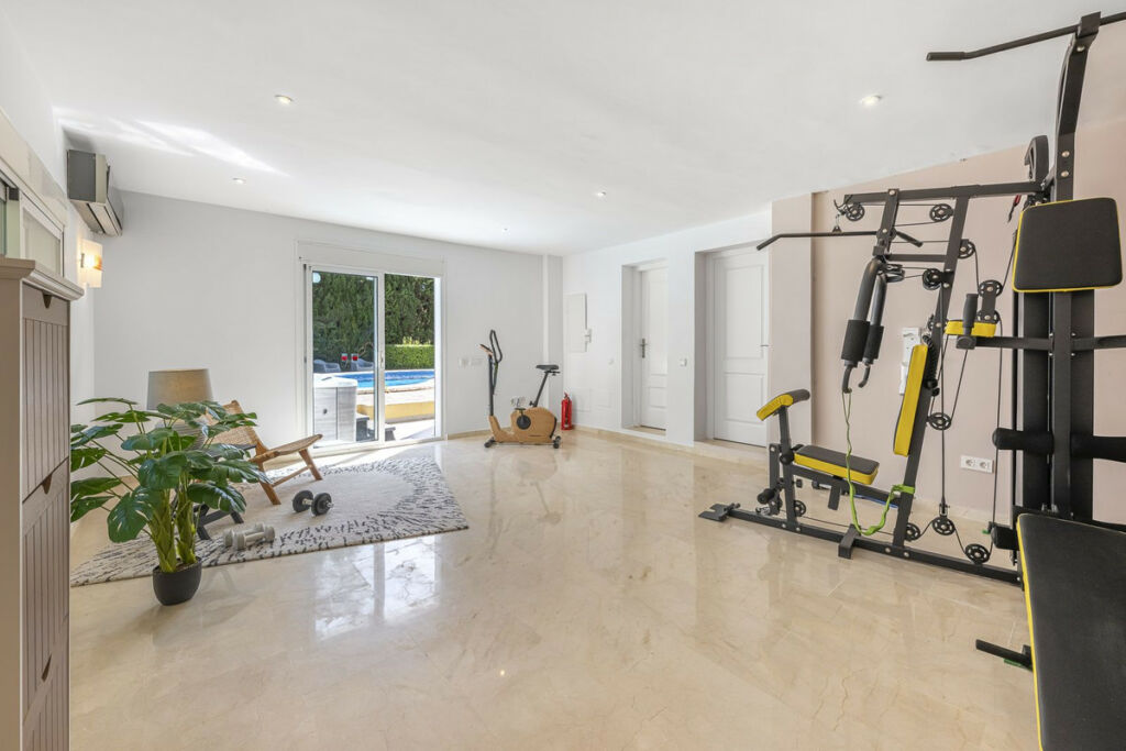 Detached Villa Calahonda Málaga - image 33