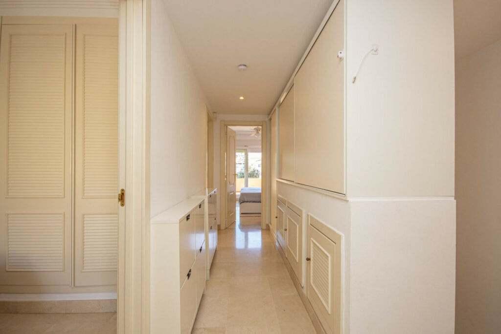 Semi-Detached House Riviera del Sol Málaga - image 33