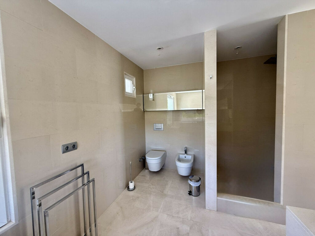 Detached Villa Valtocado Málaga - image 33