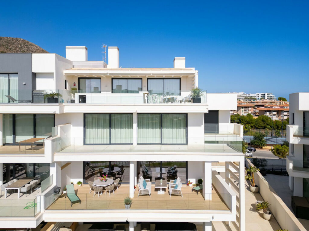Middle Floor Apartment Benalmadena Málaga - image 33