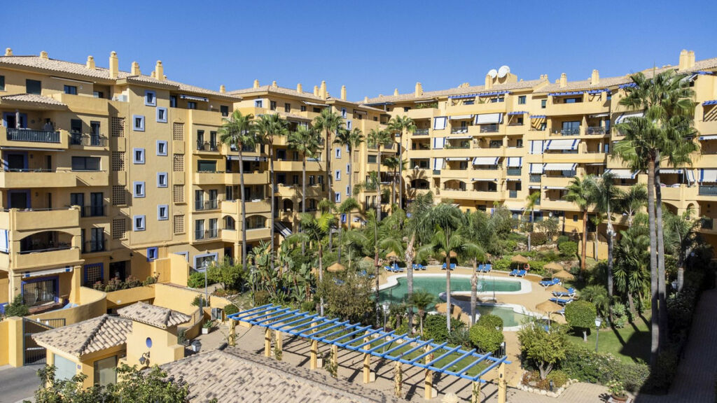 Middle Floor Apartment San Pedro de Alcántara Málaga - image 33