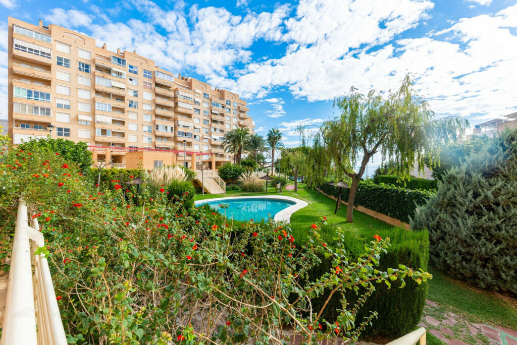 Middle Floor Apartment El Campello Alicante - image 33
