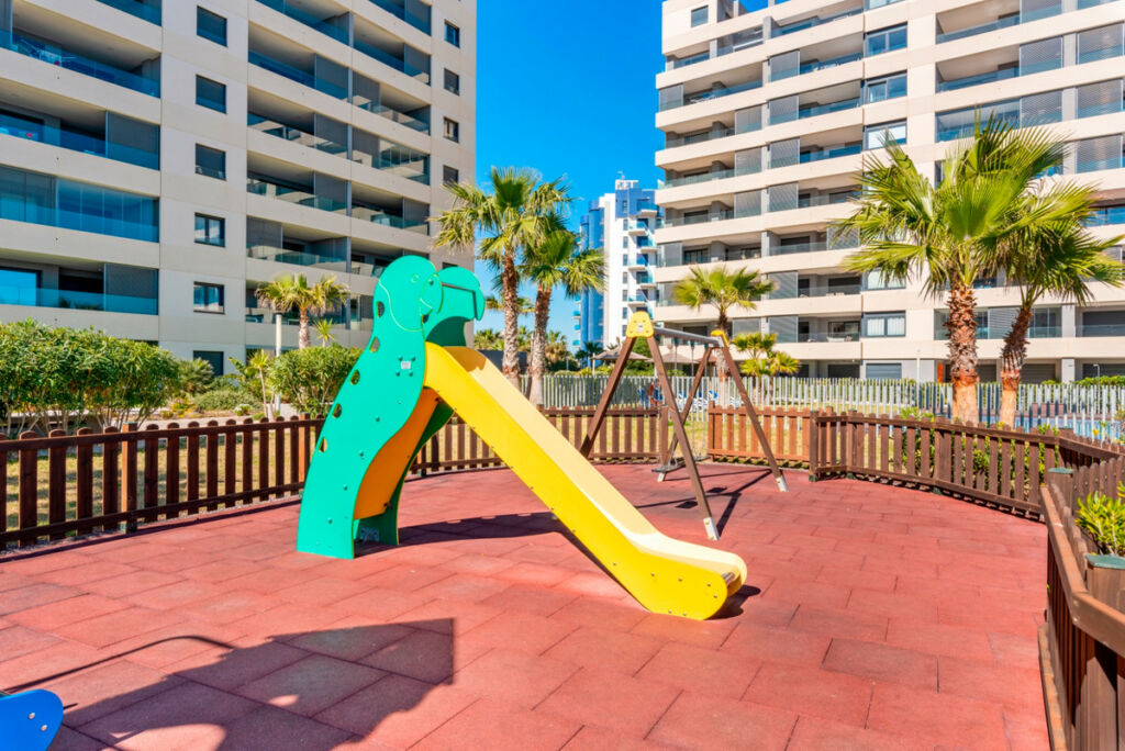 Middle Floor Apartment Punta Prima Alicante - image 33
