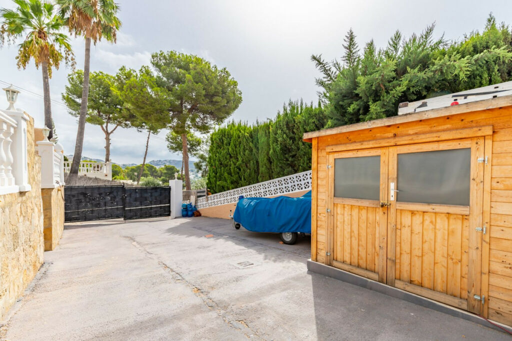 Detached Villa Moraira Alicante - image 33