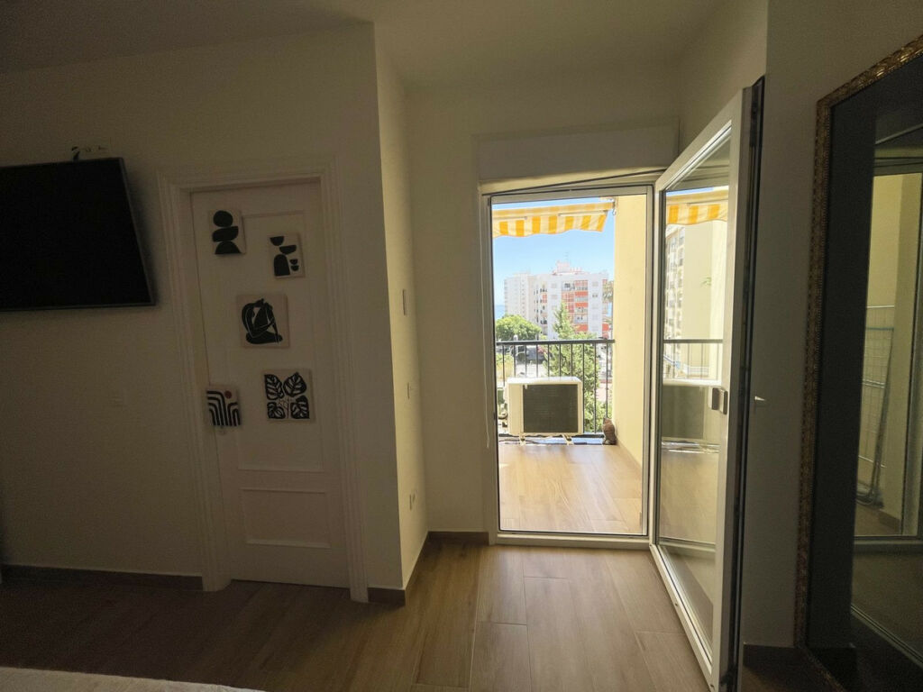 Middle Floor Apartment Los Boliches Málaga - image 25