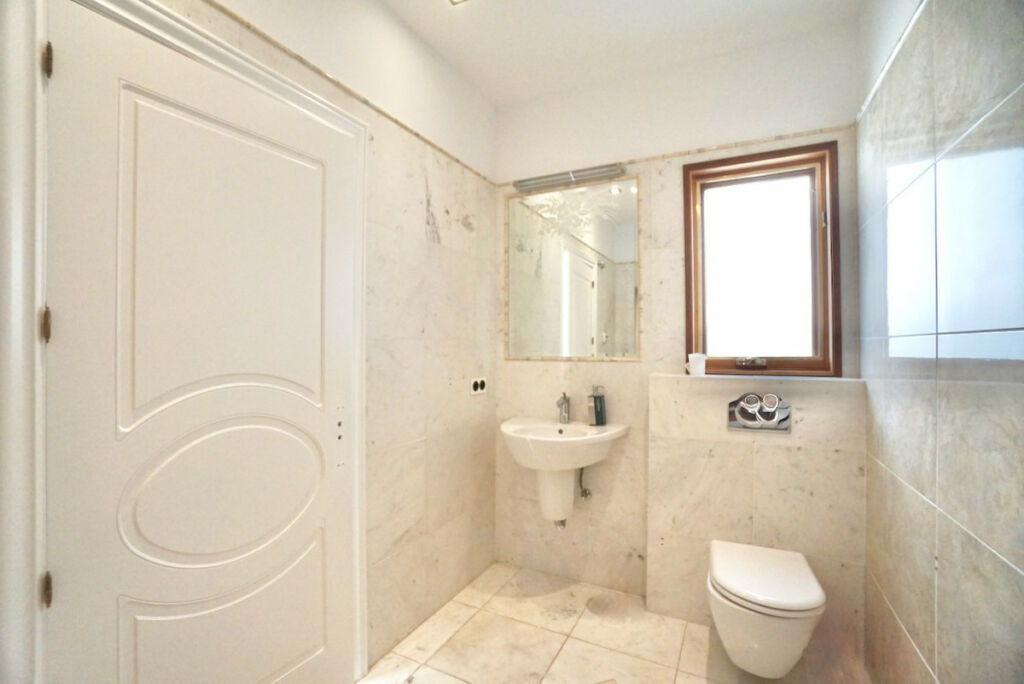 Detached Villa Benahavís Málaga - image 33