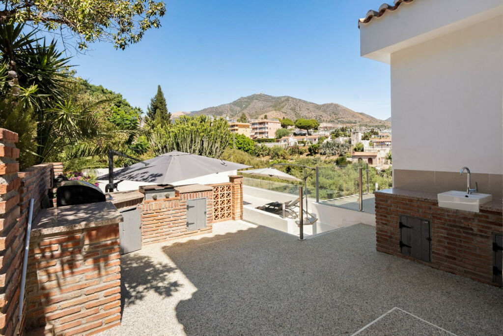 Detached Villa Torreblanca Málaga - image 33