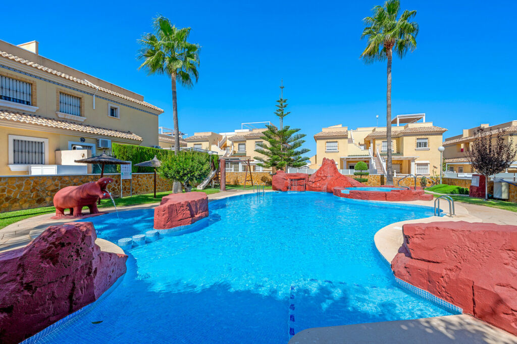Penthouse Villamartin Alicante - image 33