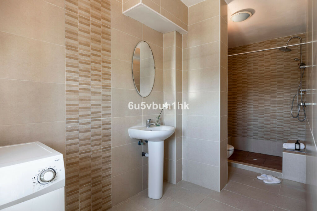 Detached Villa Torremuelle Málaga - image 34