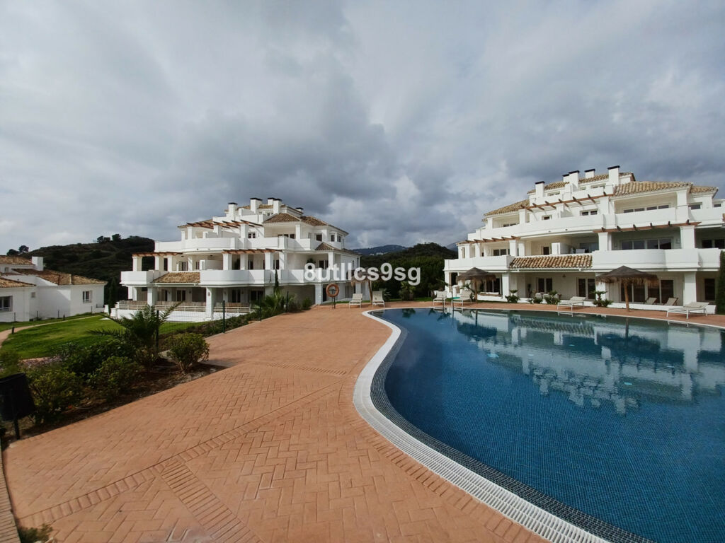 Middle Floor Apartment Aloha Málaga - image 34