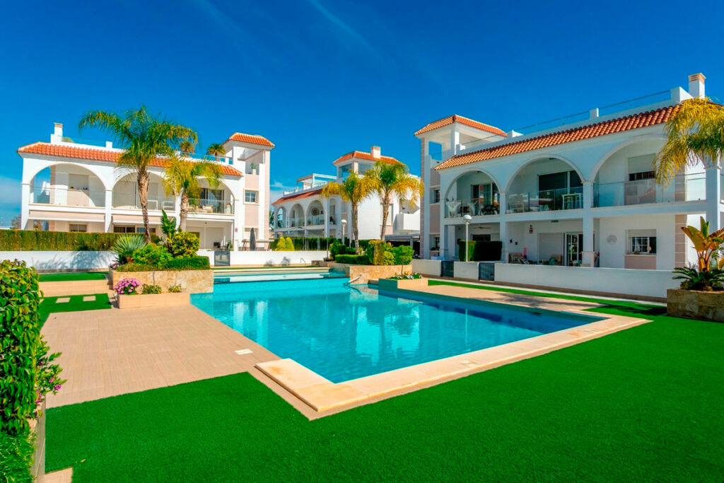 Penthouse Dona Pepa Alicante - image 34