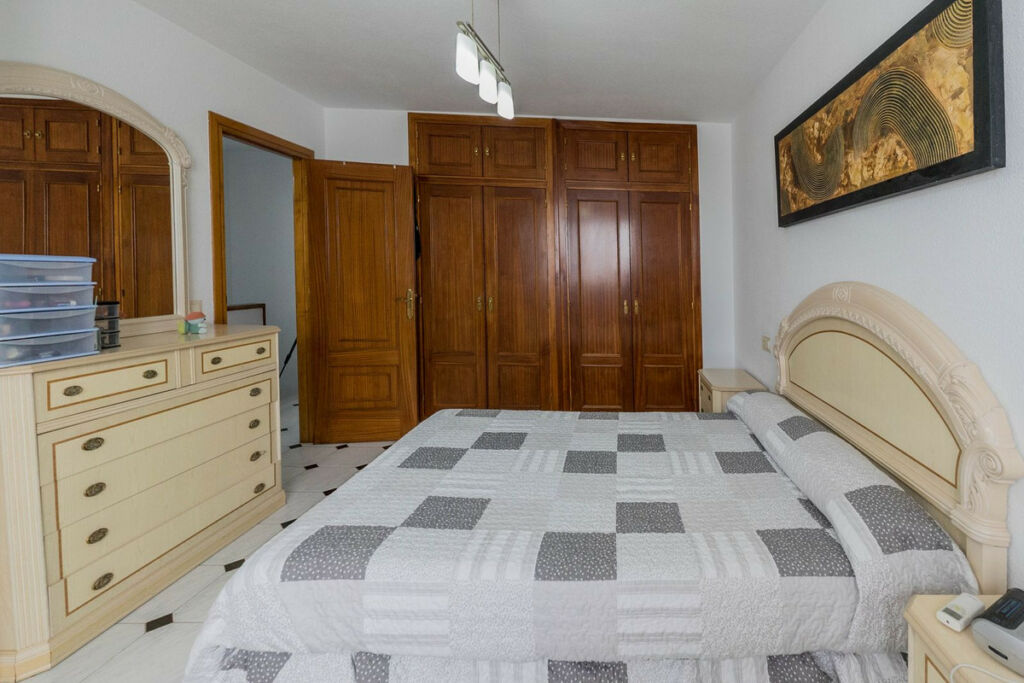 Townhouse El Coto Málaga - image 34