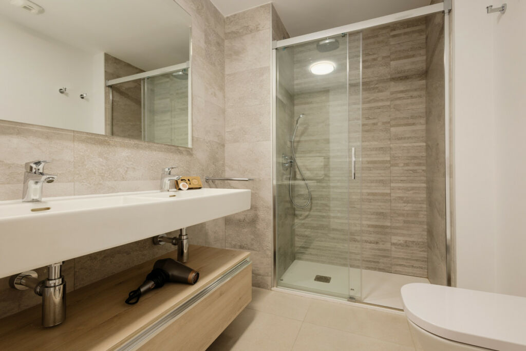 Middle Floor Apartment Estepona Málaga - image 34