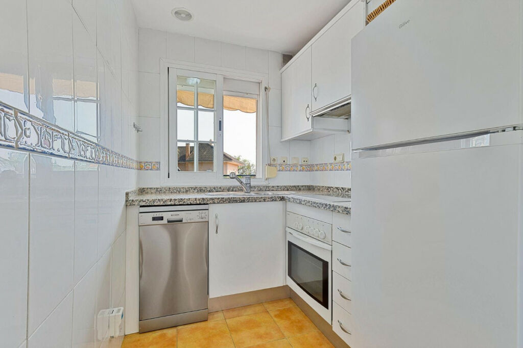 Top Floor Apartment Marbella Málaga - image 34