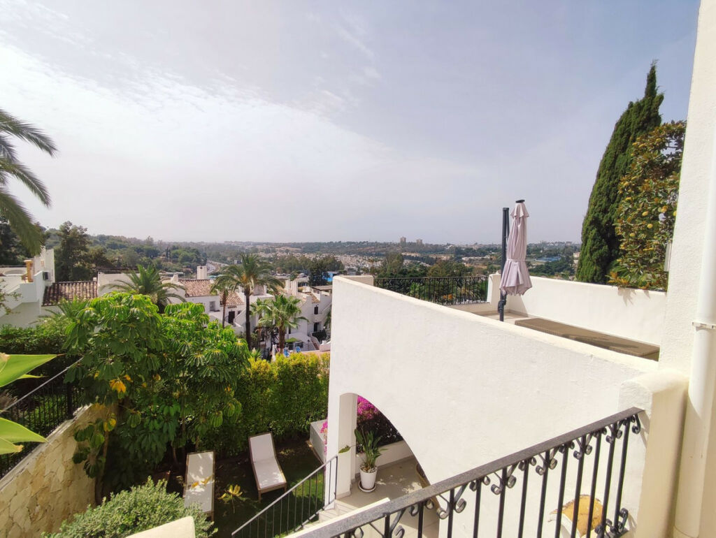 Townhouse Nagüeles Málaga - image 34