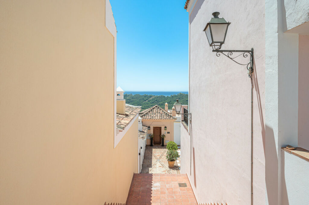 Townhouse Benahavís Málaga - image 34