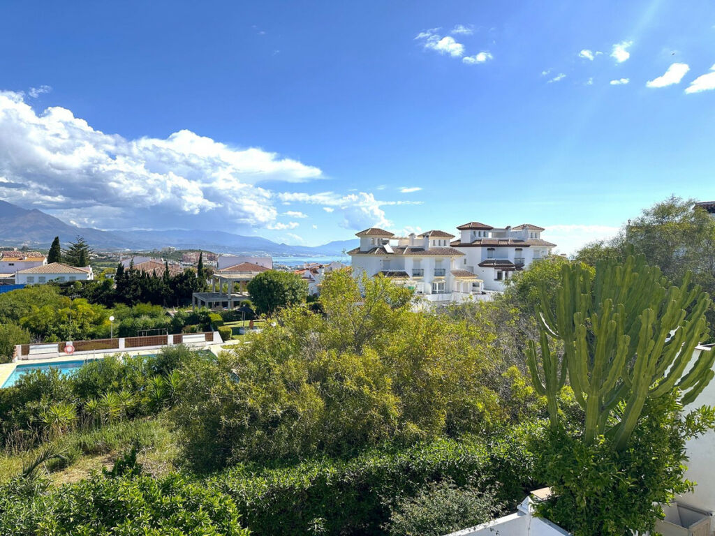 Semi-Detached House La Duquesa Málaga - image 34