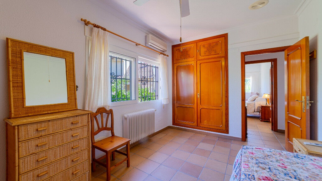 Detached Villa Campoamor Alicante - image 34