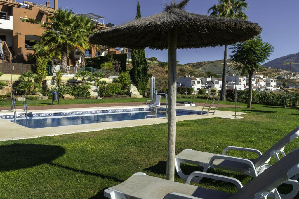 Townhouse Benahavís Málaga - image 35