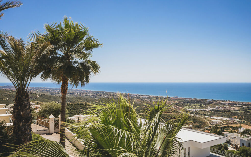 Detached Villa Altos de los Monteros Málaga - image 34
