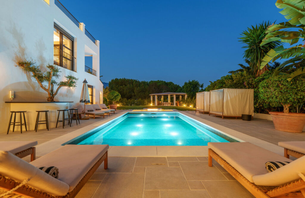 Detached Villa Nueva Andalucía Málaga - image 34