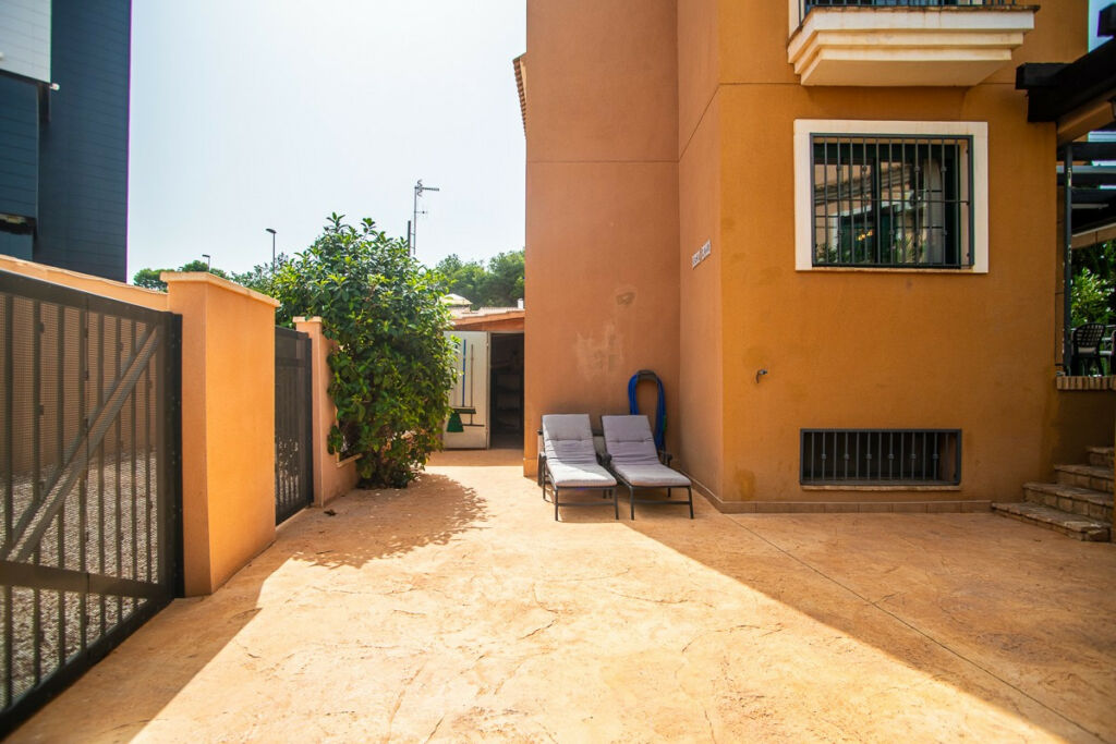 Detached Villa Torrevieja Alicante - image 34