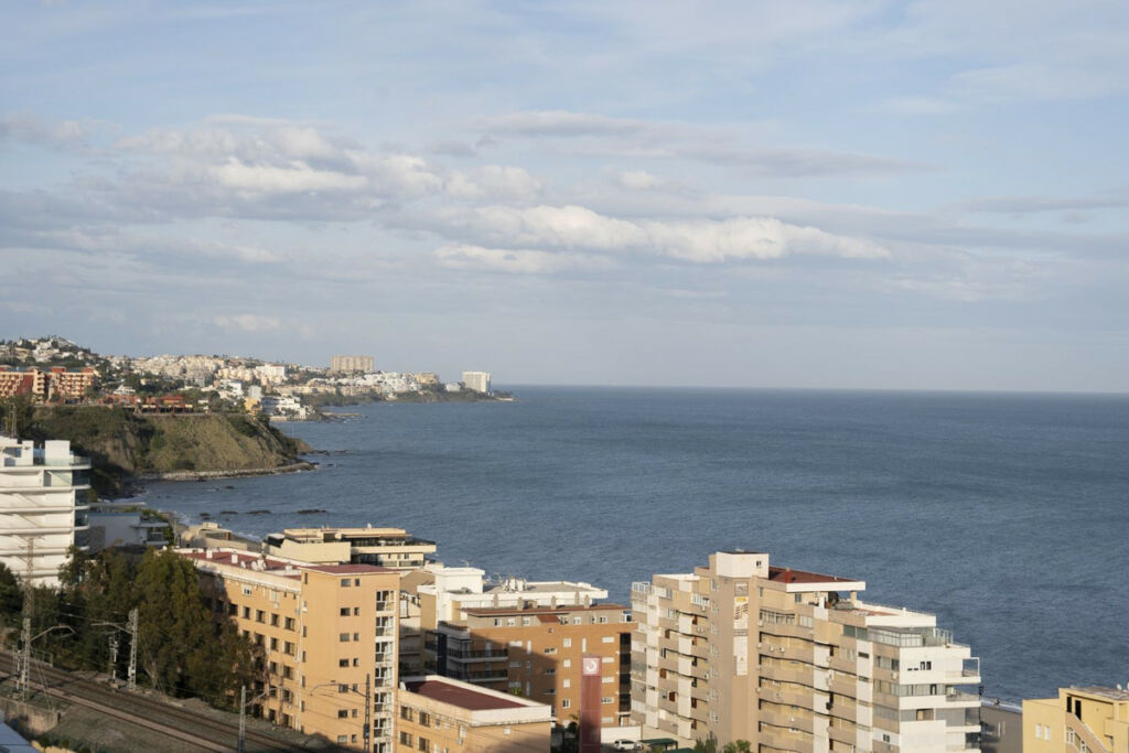 Penthouse Fuengirola Málaga - image 34
