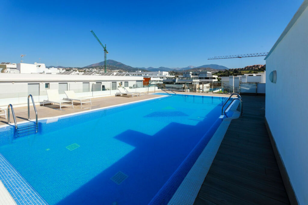 Middle Floor Apartment Nueva Andalucía Málaga - image 34