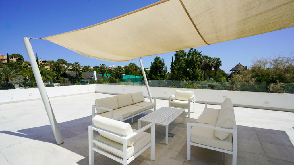 Detached Villa El Paraiso Málaga - image 34