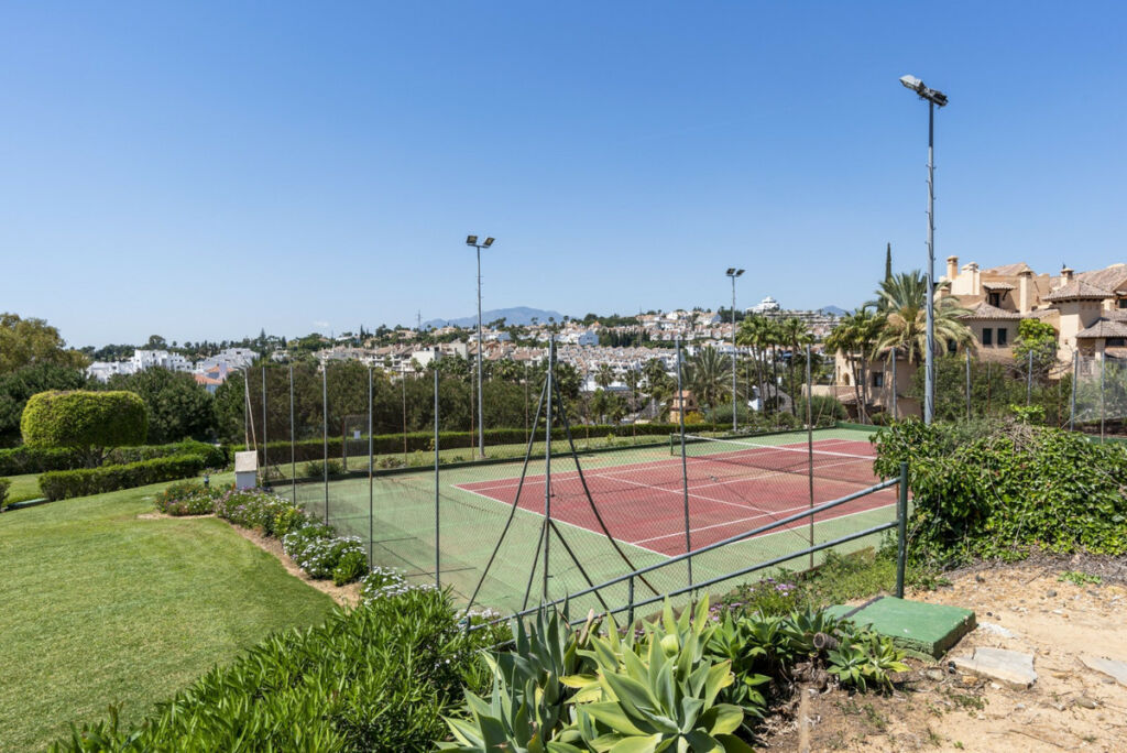 Townhouse Estepona Málaga - image 34