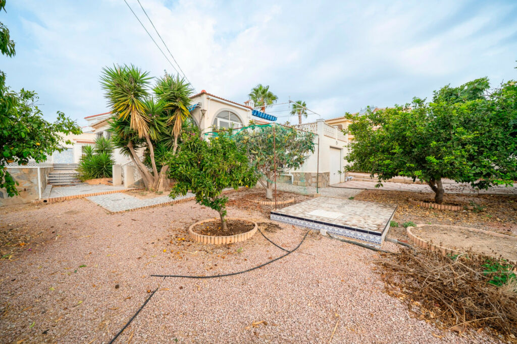 Detached Villa Ciudad Quesada Alicante - image 34