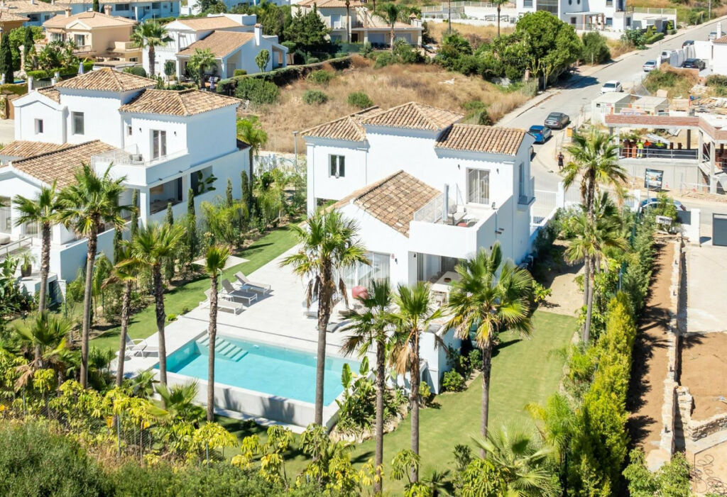 Detached Villa Manilva Málaga - image 34