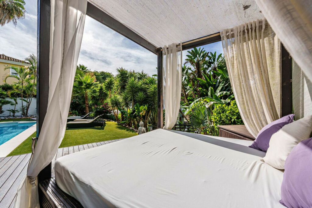 Detached Villa Marbella Málaga - image 34