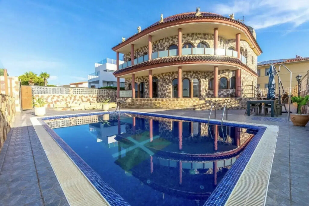 Detached Villa La Zenia Alicante - image 34