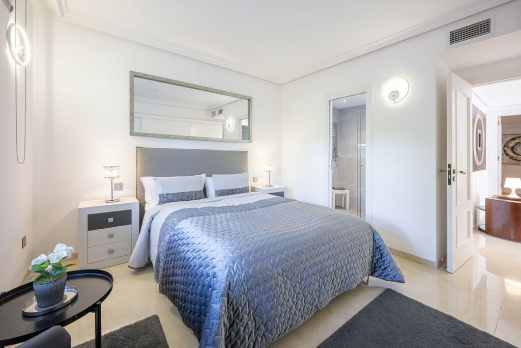 Ground Floor Apartment Estepona Málaga - image 34