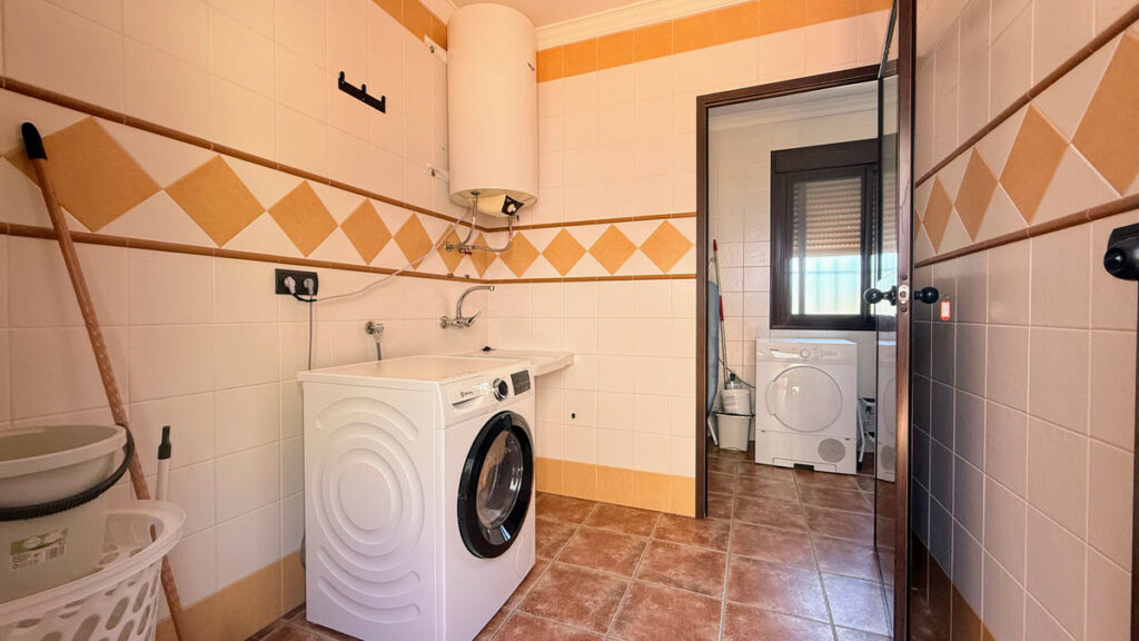 Detached Villa Valle de Abdalajis Málaga - image 33