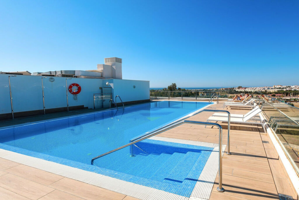 Middle Floor Apartment Nueva Andalucía Málaga - image 35