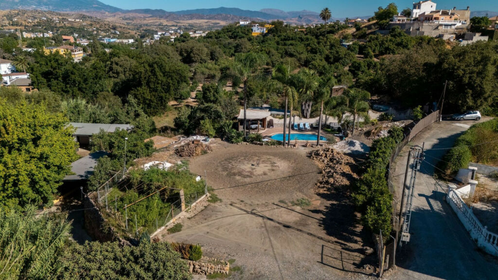 Detached Villa Coín Málaga - image 35