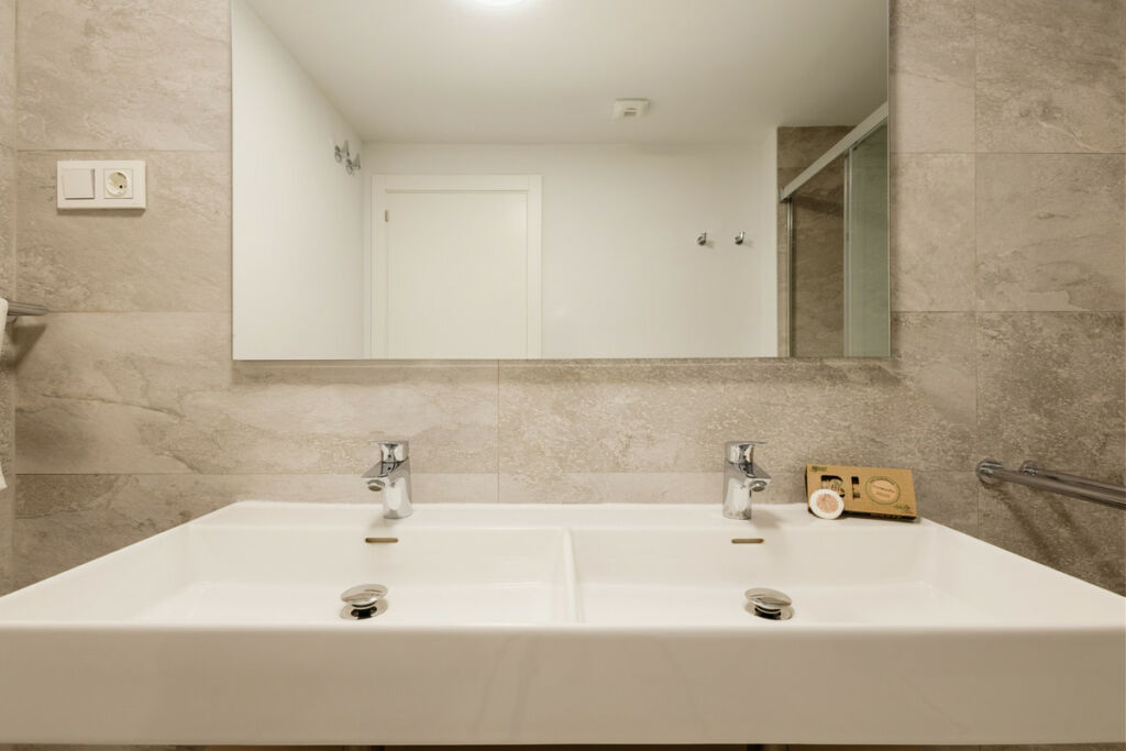Middle Floor Apartment Estepona Málaga - image 35
