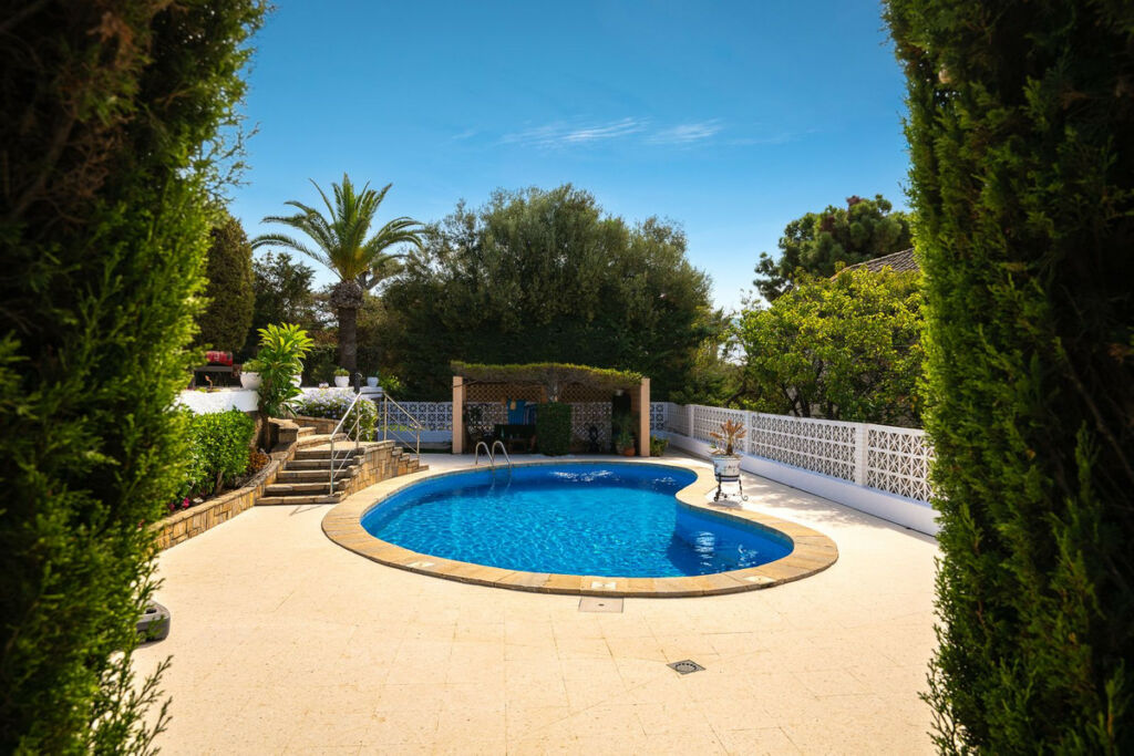 Detached Villa Marbesa Málaga - image 35