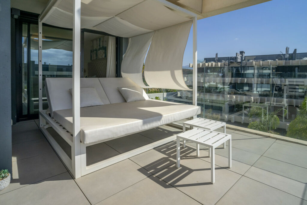 Middle Floor Apartment Estepona Málaga - image 35