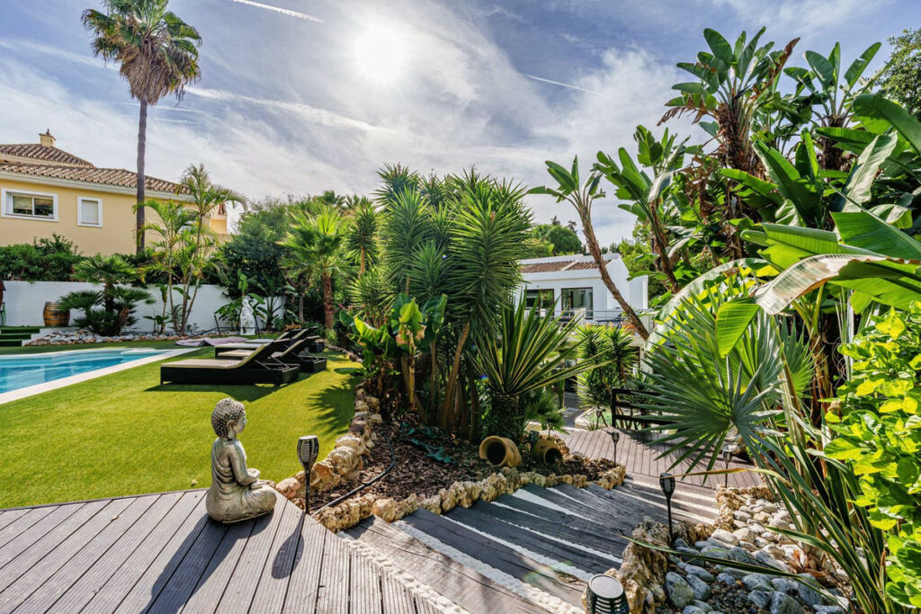 Detached Villa Marbella Málaga - image 35