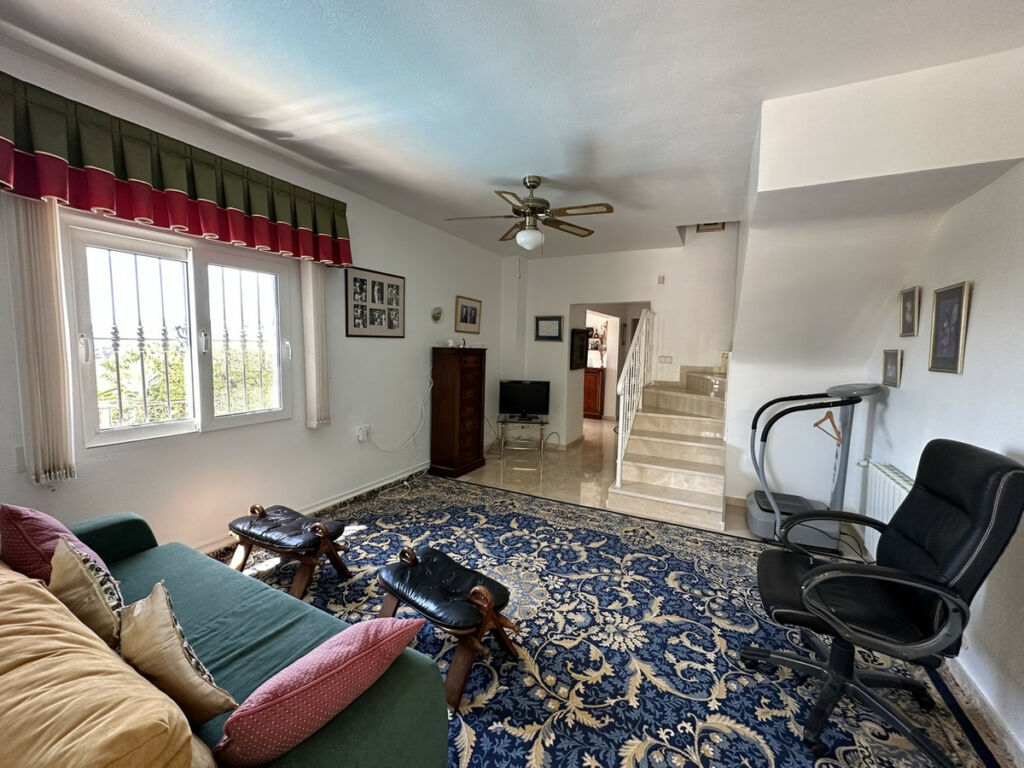 Detached Villa Villamartin Alicante - image 35